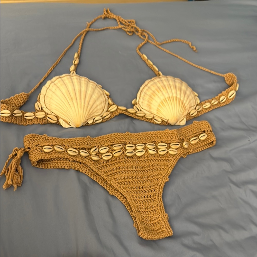 Shell-Embellished Crochet Bikini Set - Brown